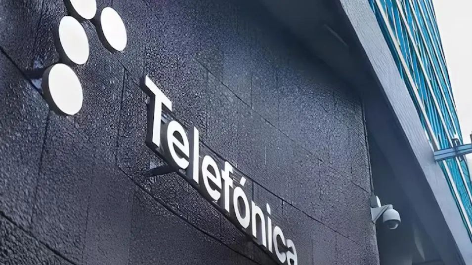 El Gobierno suspendió la compra de Telefónica por parte de Telecom