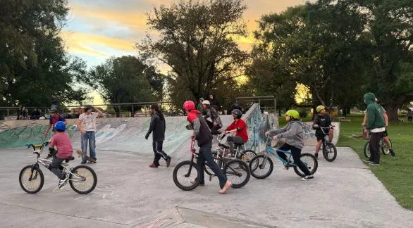 Iniciaron las clases de la escuela de Skate y BMX