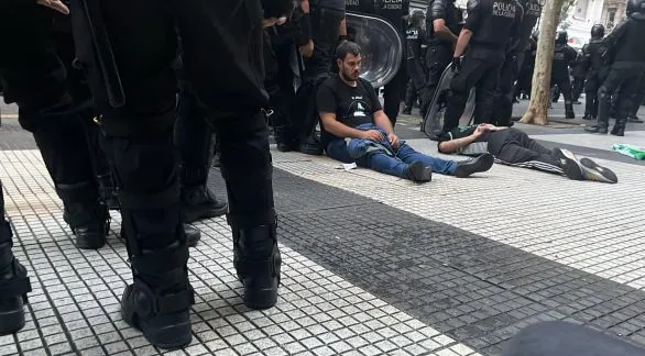 Liberan a la mayoría de los detenidos y el Gobierno habla de "una especie de golpe de Estado"